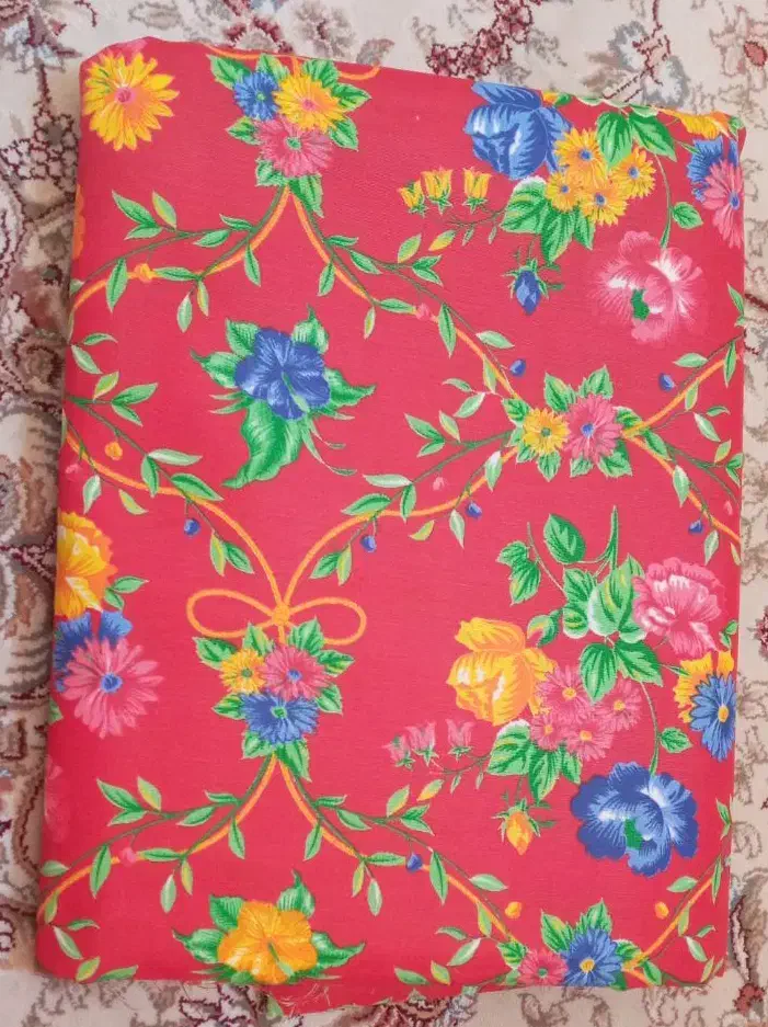 پارچه|لوازم خیاطی و بافتنی|تبریز, |دیوار