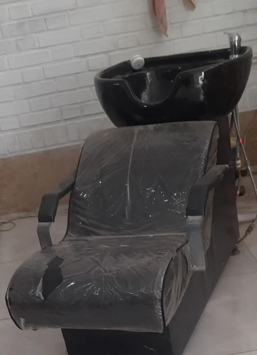 وسایل سالن زیبایی|آرایشگاه و سالن‌های زیبایی|ملایر, |دیوار