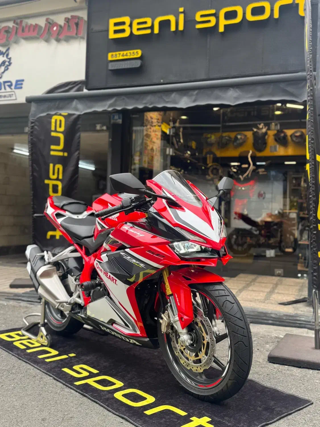 Cbr rr 250|موتورسیکلت|تهران, دریاچه شهدای خلیج فارس|دیوار