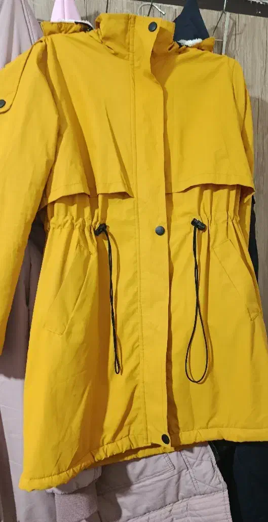 پالتو|لباس|بومهن, |دیوار