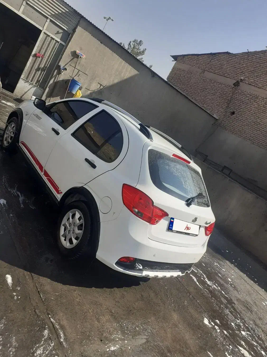 کوئیک مدل ۹۸|خودرو سواری و وانت|شهرکرد, |دیوار