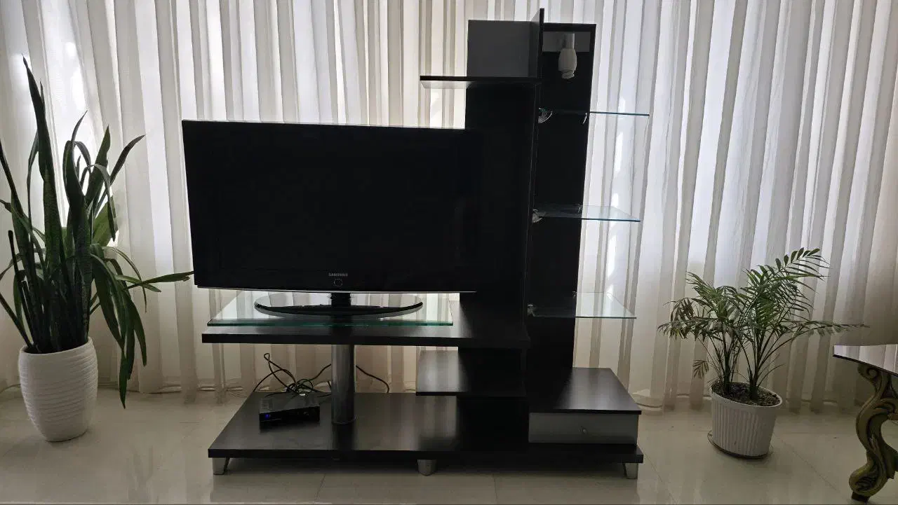 میز تلویزیون نو نو|میز تلویزیون|تربت جام, پاسداران|دیوار