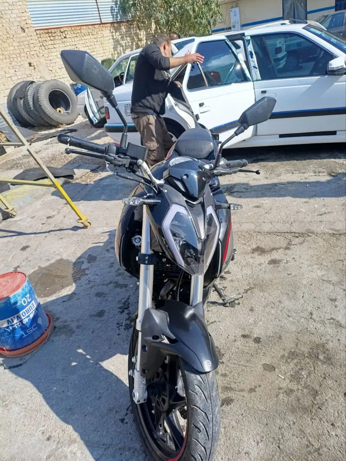 بنلی 180 s مدل 402|موتورسیکلت|شیراز, شهرک کوشکک|دیوار