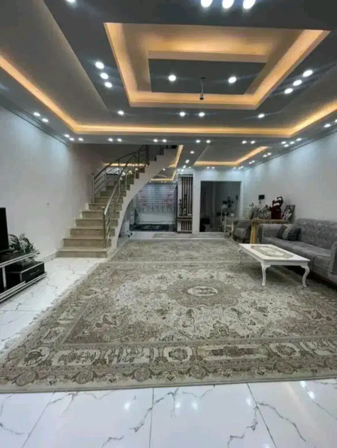 منزل سه طبقه / اسمائیل زاده / متراژ 230|فروش خانه و ویلا|ارومیه, |دیوار