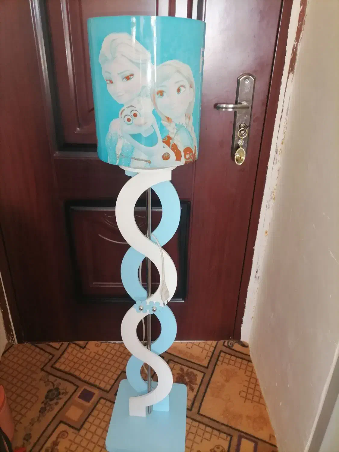 اباژوردخترانه|چراغ خواب و آباژور|زرقان, |دیوار