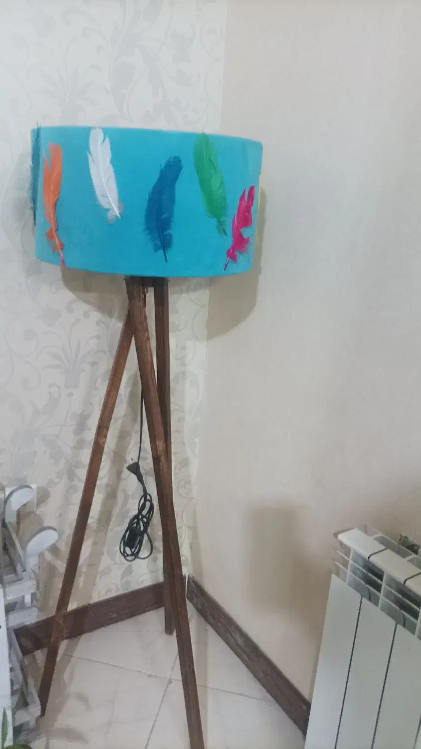 اواژر|چراغ خواب و آباژور|گلبهار, شهر جدید گلبهار|دیوار