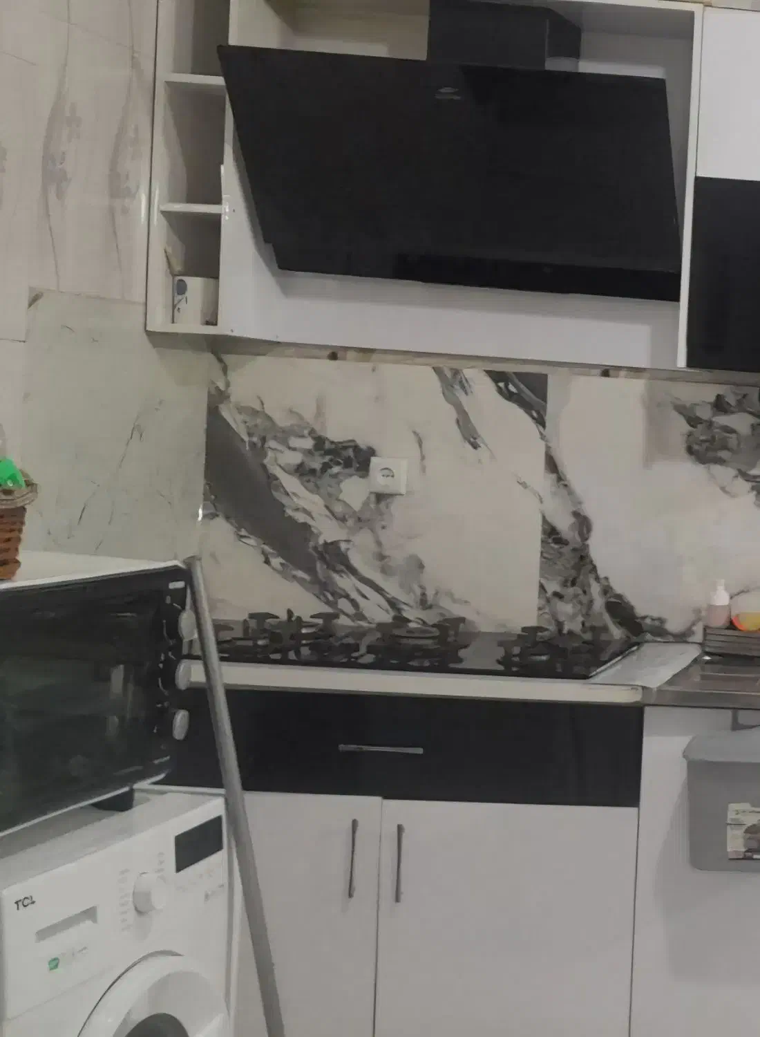 هود|هود|نیشابور, دهنو|دیوار