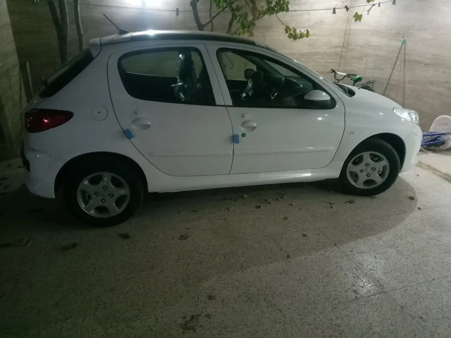 پژو۲۰۷سقف شیشه ۱۴۰۴|خودرو سواری و وانت|بجنورد, |دیوار