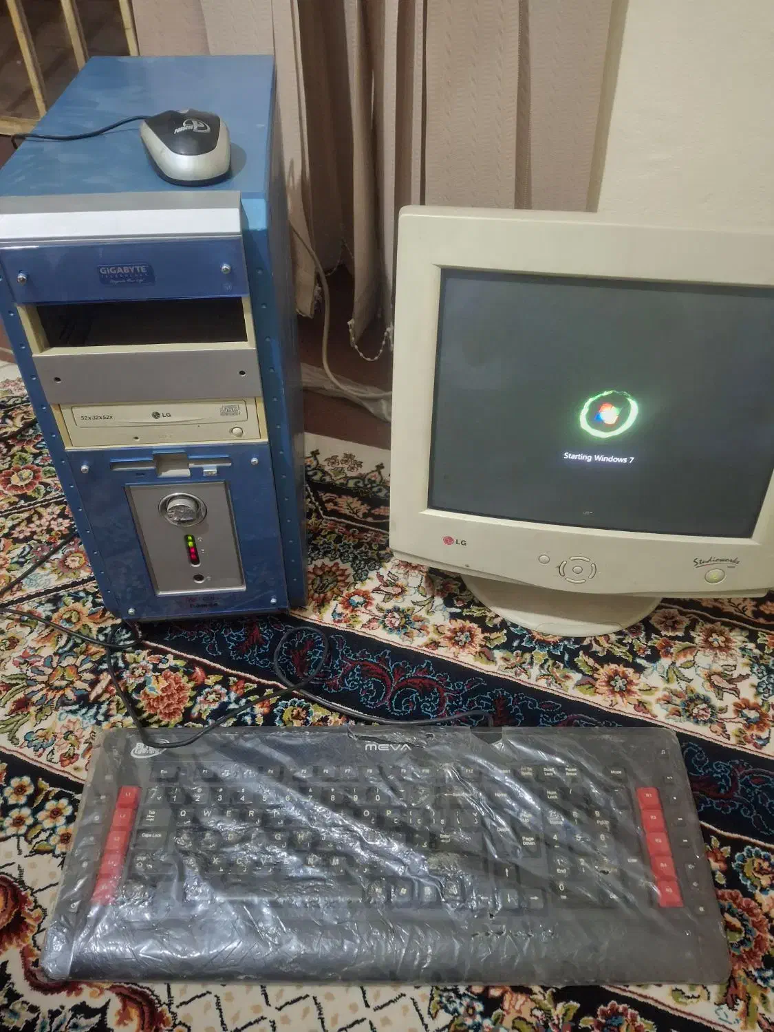 کامپیوتر قدیمی درحدنونو کامل|قطعات و لوازم جانبی رایانه|شیراز, احمدی جنوبی|دیوار