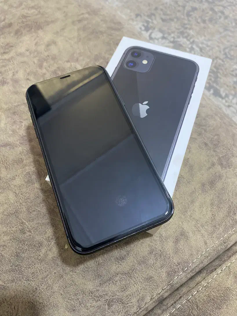 ایفون۱۱نرمال ۱۲۸گیگ تمیز|موبایل|میناب, |دیوار