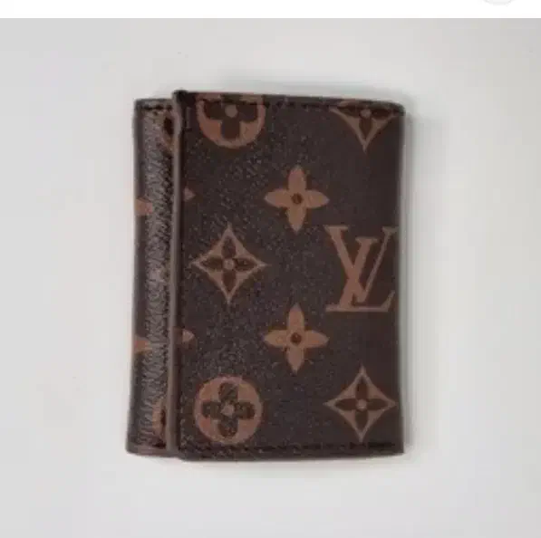 کیف پول گمشده|اشیا|جوانرود, |دیوار