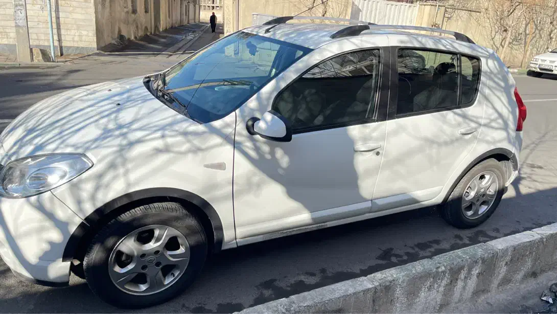 ساندرو ۹۴ اتومات|خودرو سواری و وانت|تهران, وردآورد|دیوار