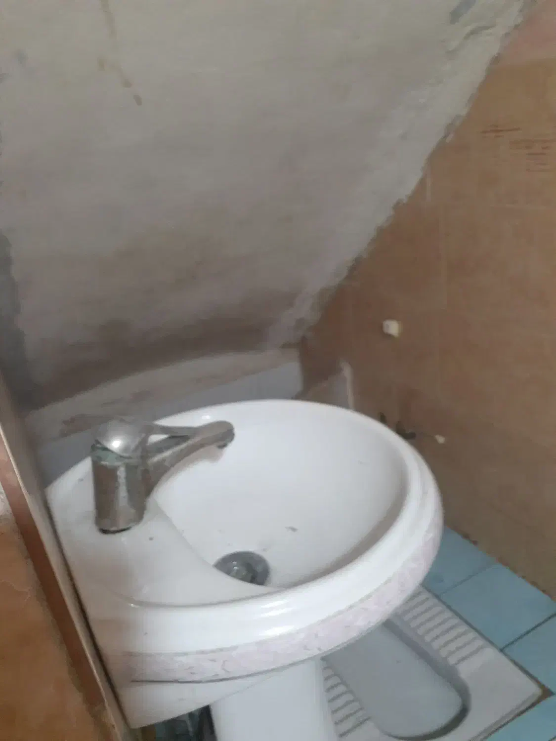 اپارتمان فروشی طبقه همکف تک خواب راه جدا|فروش آپارتمان|باقرشهر, |دیوار