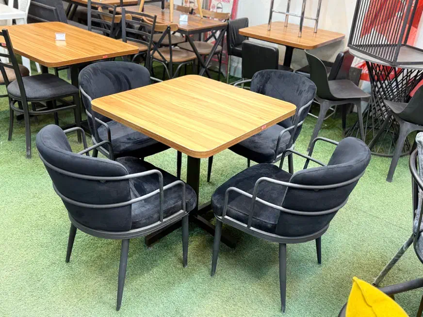 صندلی ومیز بار جزیره اپن رستورانی در خیابان کاشانی|کافی‌شاپ و رستوران|مشهد, عامل|دیوار