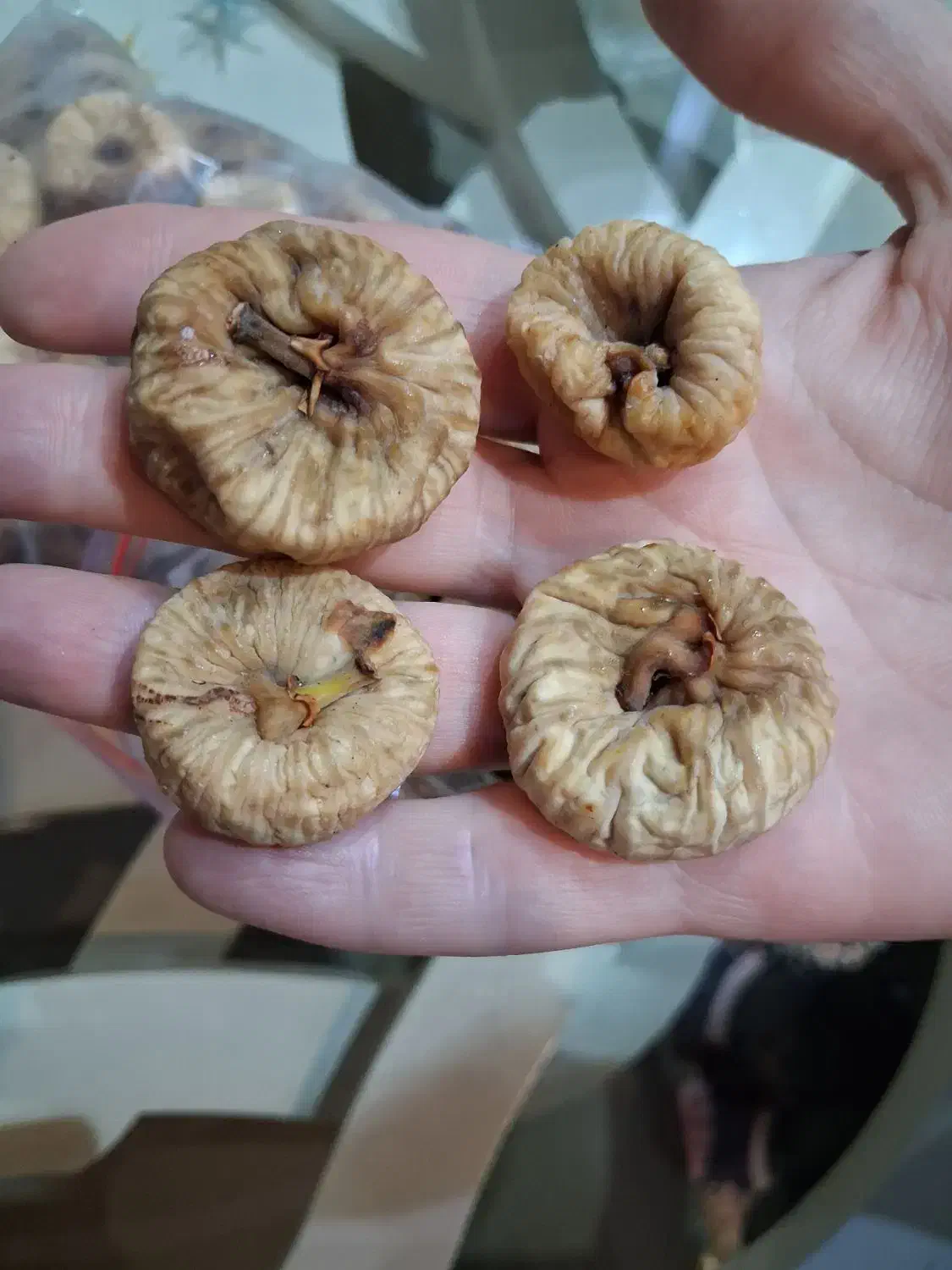 انجیر خشک و رب گوجه طبیعی|خوردنی و آشامیدنی|رشت, شهریاران|دیوار