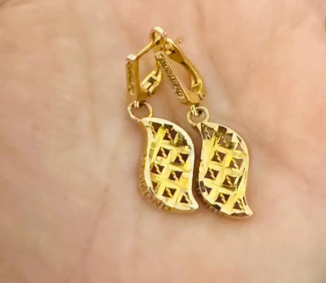 ۵۶گرم طلا نو و تمیز ۳درصد بالای تابلو|جواهرات|یاسوج, |دیوار