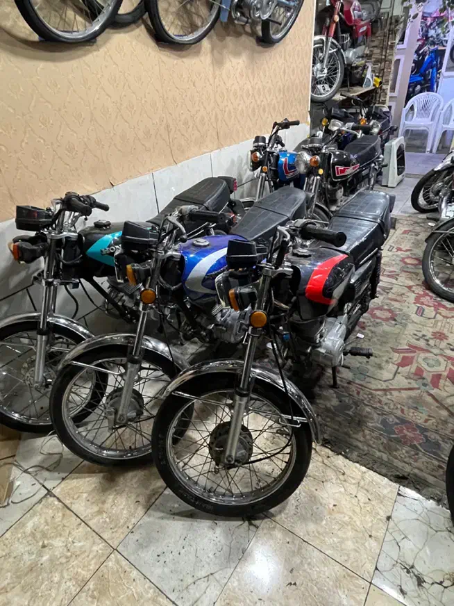 هوندا ۱۲۵|موتورسیکلت|شهرکرد, |دیوار