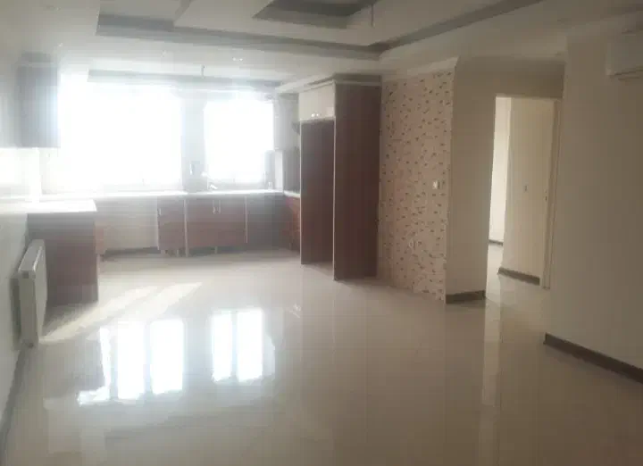 پایین یوسف آباد ۸۱ متر ، ۲ خواب ، نور و نقشه