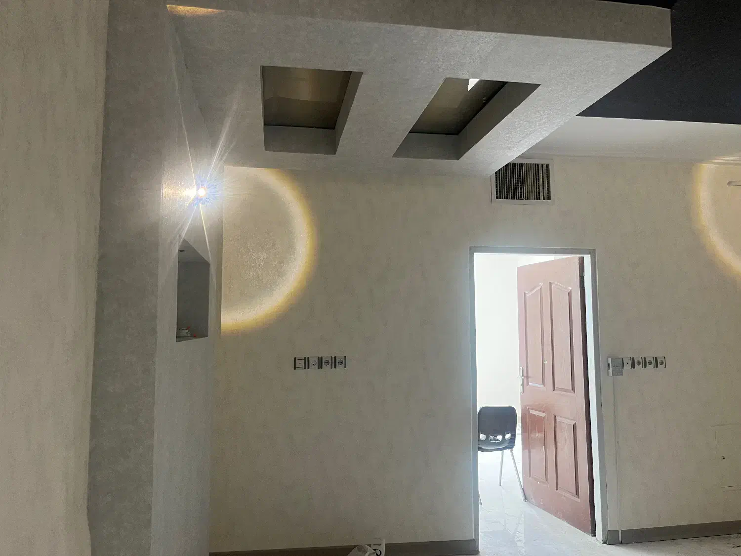 رهن و اجاره واحد تجاری ، واقع در ساختمان پزشکان|اجارهٔ دفتر کار، اتاق اداری، مطب|بیرجند, |دیوار