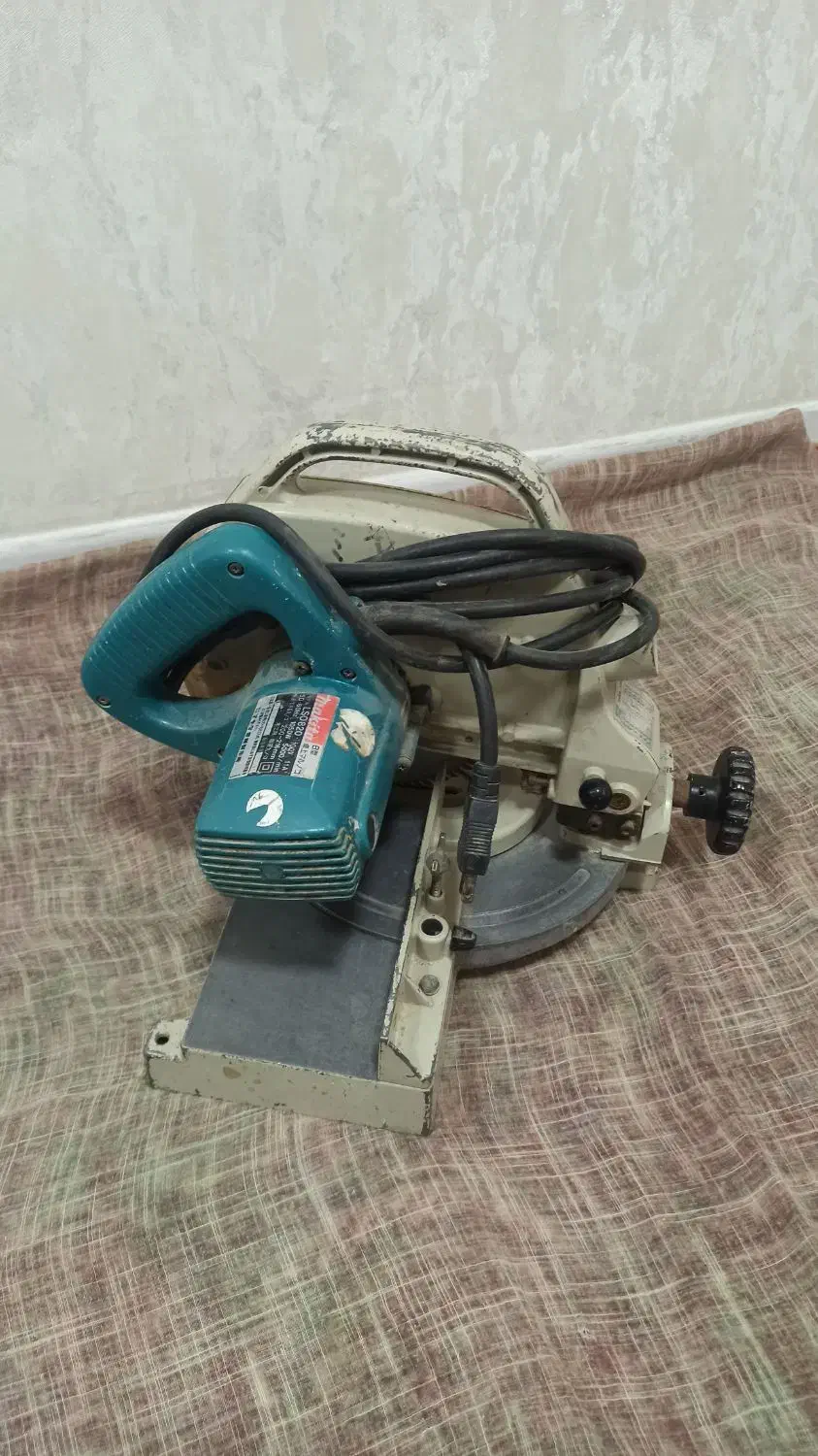 پنکه سقفی و کولر ابی|پنکه و تصفیه‌کنندهٔ هوا|امیدیه, |دیوار