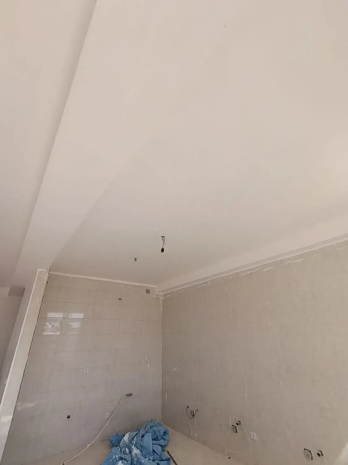 گچ و خاک.سفید کاری.لکه گیری.سنگ چینی .|خدمات پیشه و مهارت|کرمانشاه, |دیوار