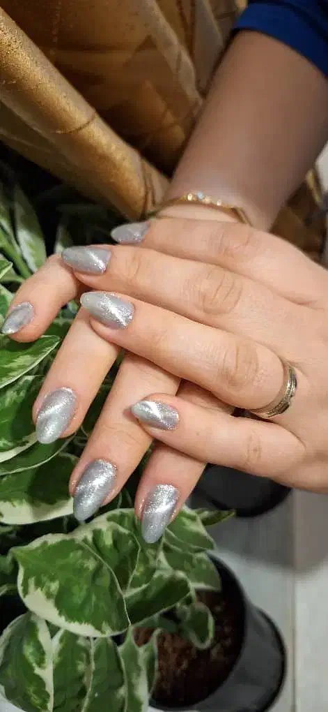 خدمات ناخن بابهترین متریال  وکیفیت  درشهرک ساحلی|خدمات آرایشگری و زیبایی|سنندج, |دیوار