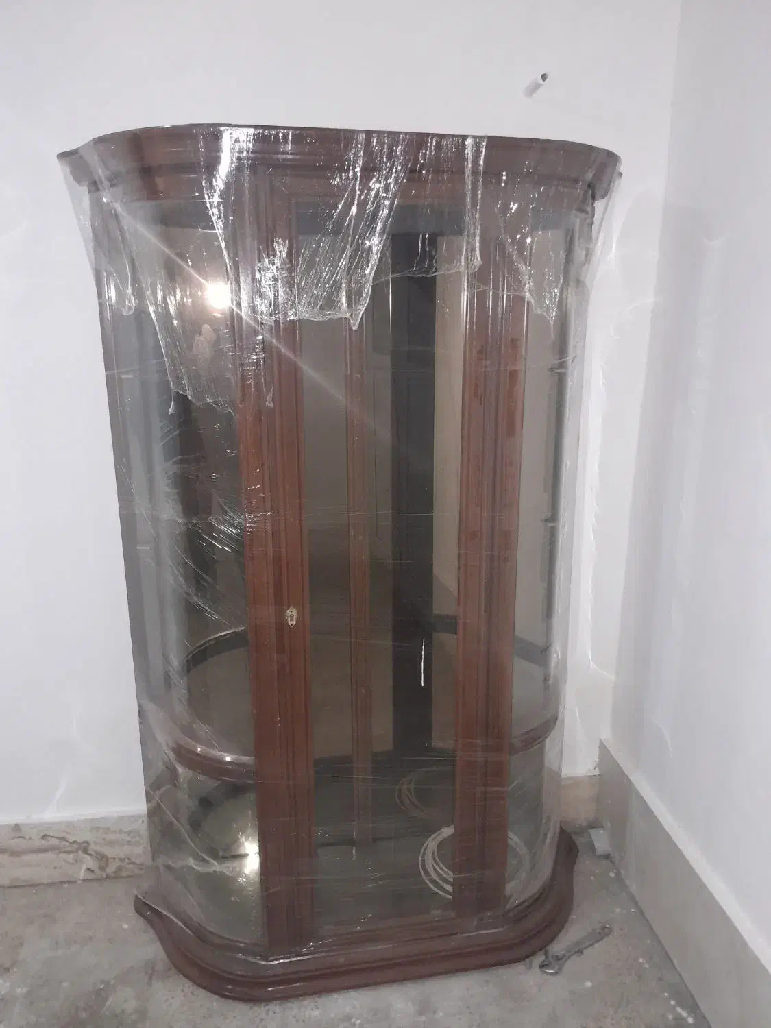 بوفه بزرگ چوبی|بوفه، ویترین، کنسول|ارومیه, |دیوار