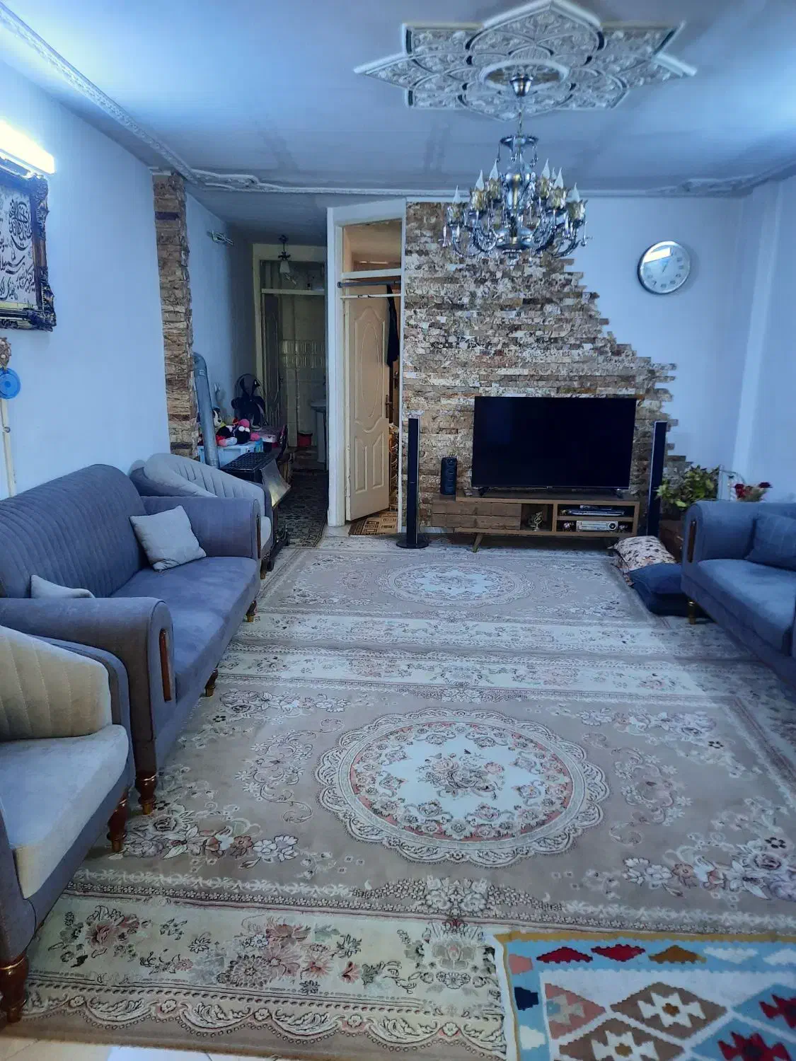 ۷۰ متری ۱ خواب پارکینگ/انباری / بالکن/