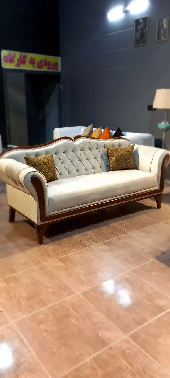 مبل راحتی کلاسیک ابزاری|مبلمان خانگی و میز عسلی|مشهد, گرجی علیا|دیوار