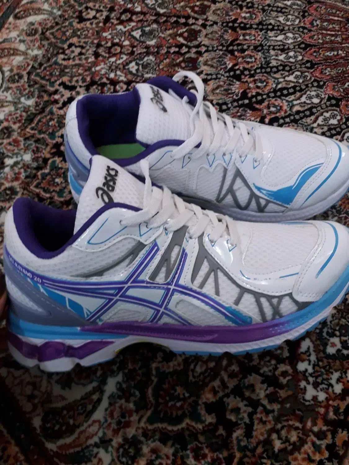 کفش آسیکس|کیف، کفش، کمربند|بروجرد, |دیوار