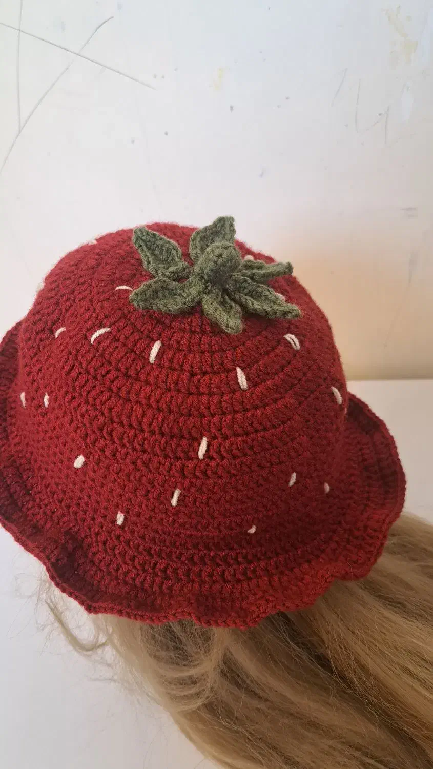 کلاه و دیوار کوب ماندالا|لباس|اصفهان, بهارستان|دیوار