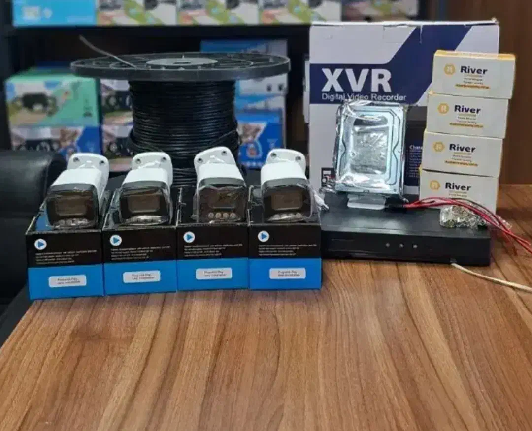 پک کامل دوربین مداربسته ۴عددی فلزی بانصب رایگان|دوربین مداربسته|لاهیجان, بازکیاگوراب|دیوار