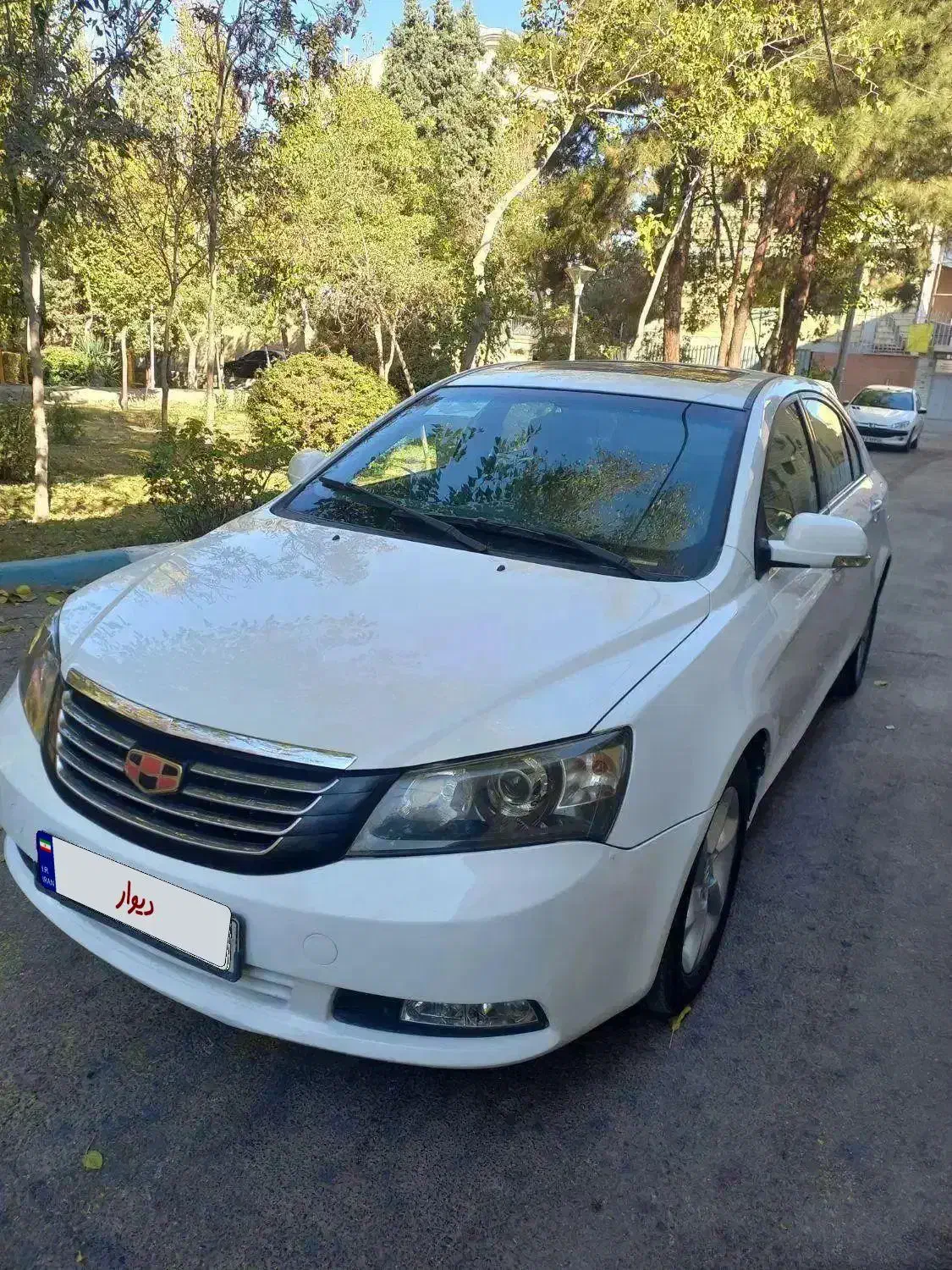 جیلی ۲۰۱۳ فول بدون رنگ اقساط معاوضه|خودرو سواری و وانت|اصفهان, سروستان|دیوار