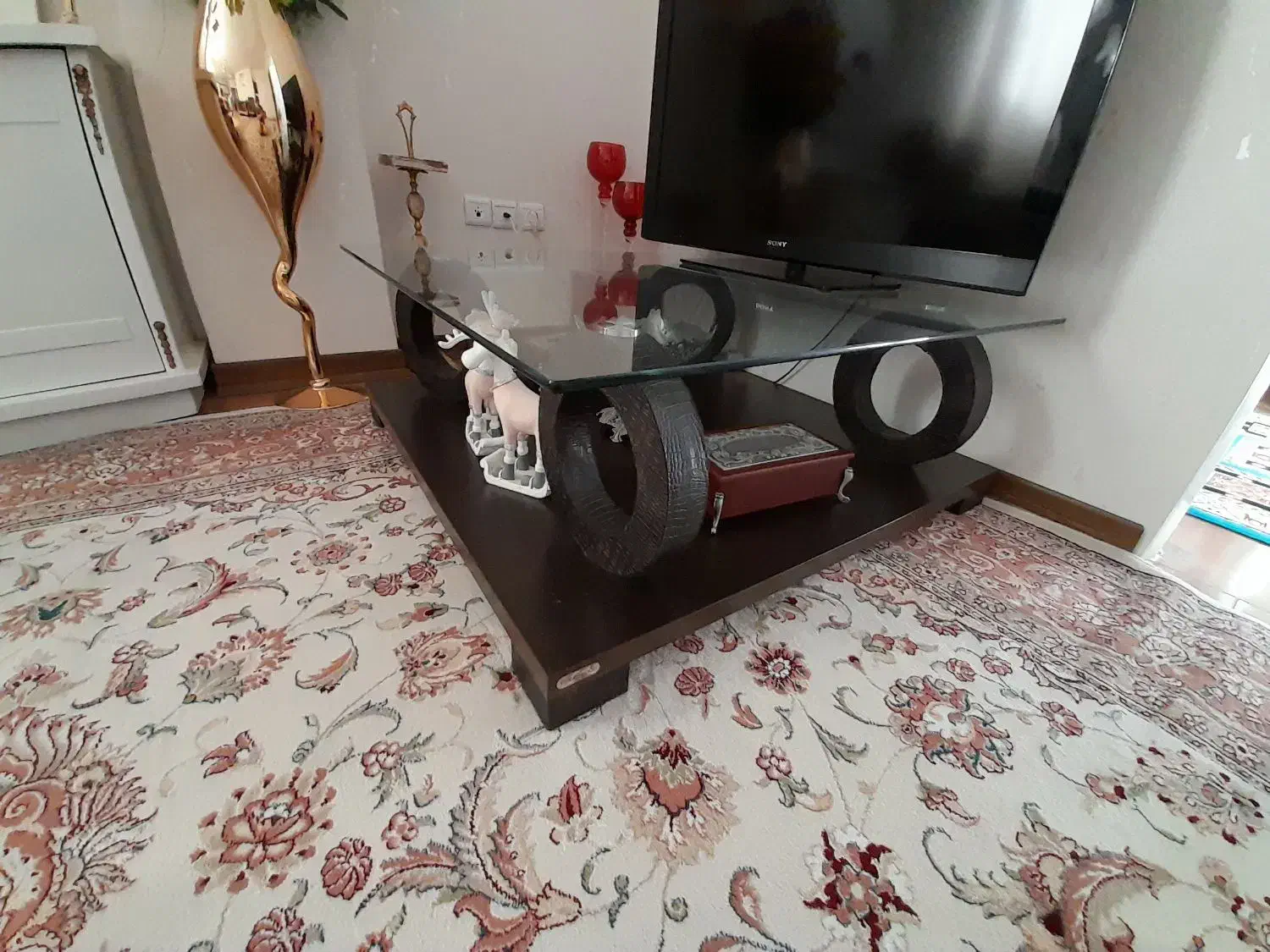 میز خارجی|مبلمان خانگی و میز عسلی|سمنان, |دیوار