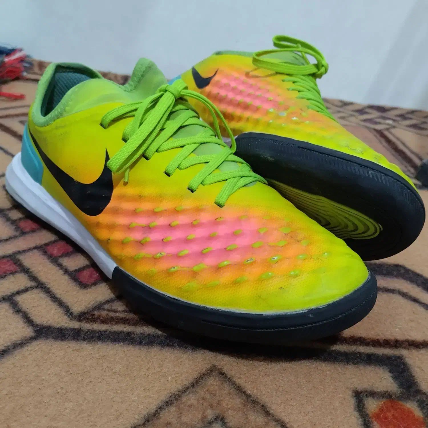 کفش فوتسال مجیستا|تجهیزات ورزشی|فیروزه, |دیوار