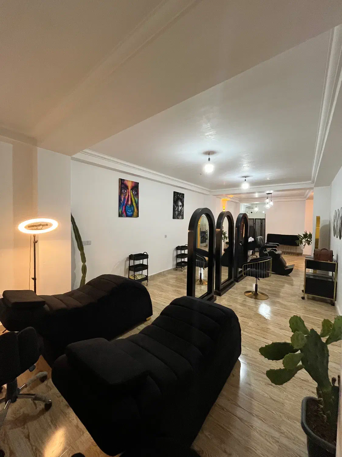 جهت همکاری در سالن زیبایی|استخدام درمانی، زیبایی، بهداشتی|قائمشهر, |دیوار