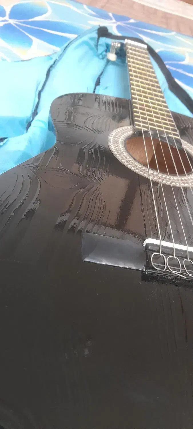 گیتار دیاموند نو نو|گیتار، بیس، امپلیفایر|مشهد, منزل آباد|دیوار