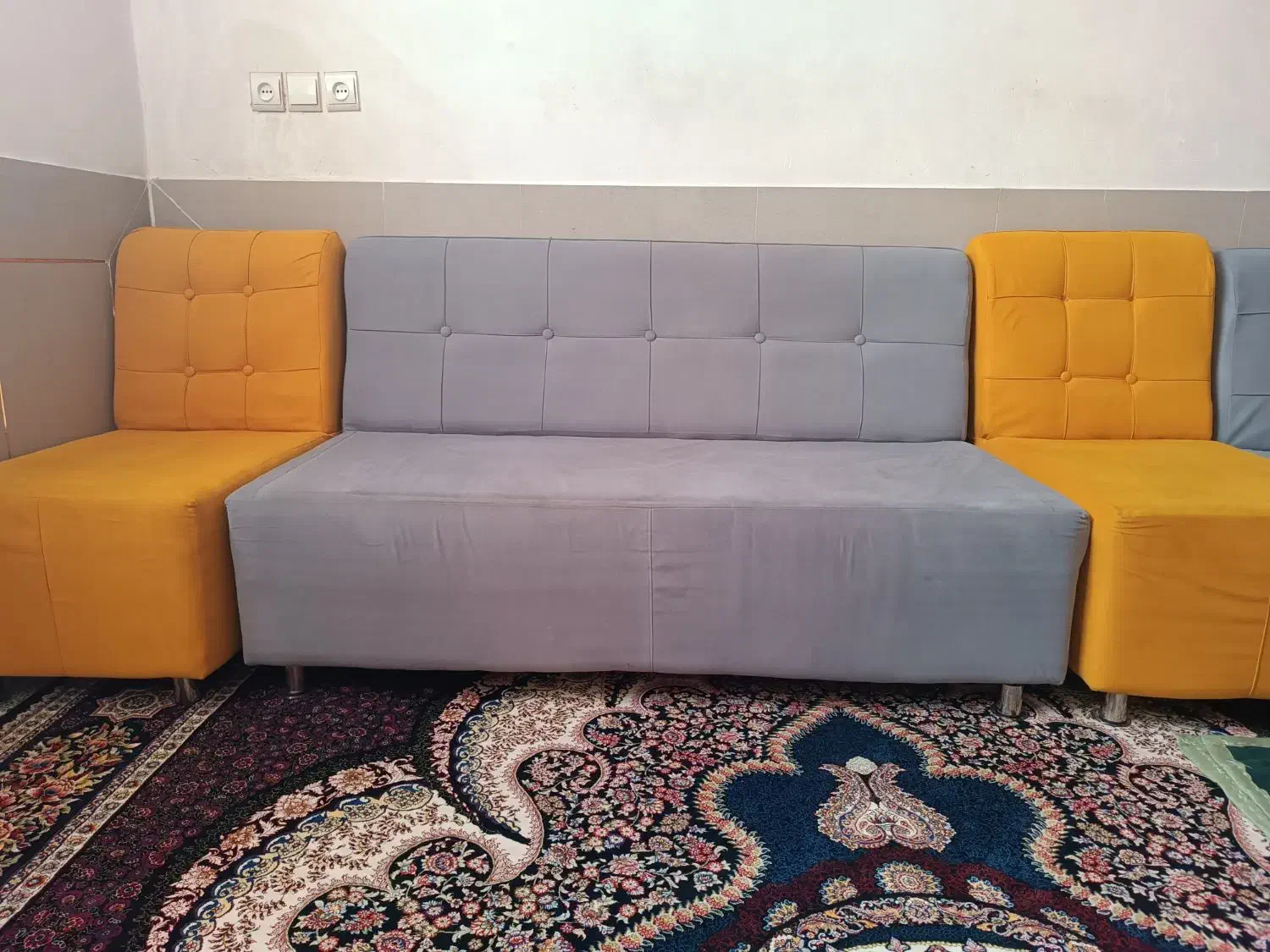 مبل|مبلمان خانگی و میز عسلی|شهرکرد, |دیوار