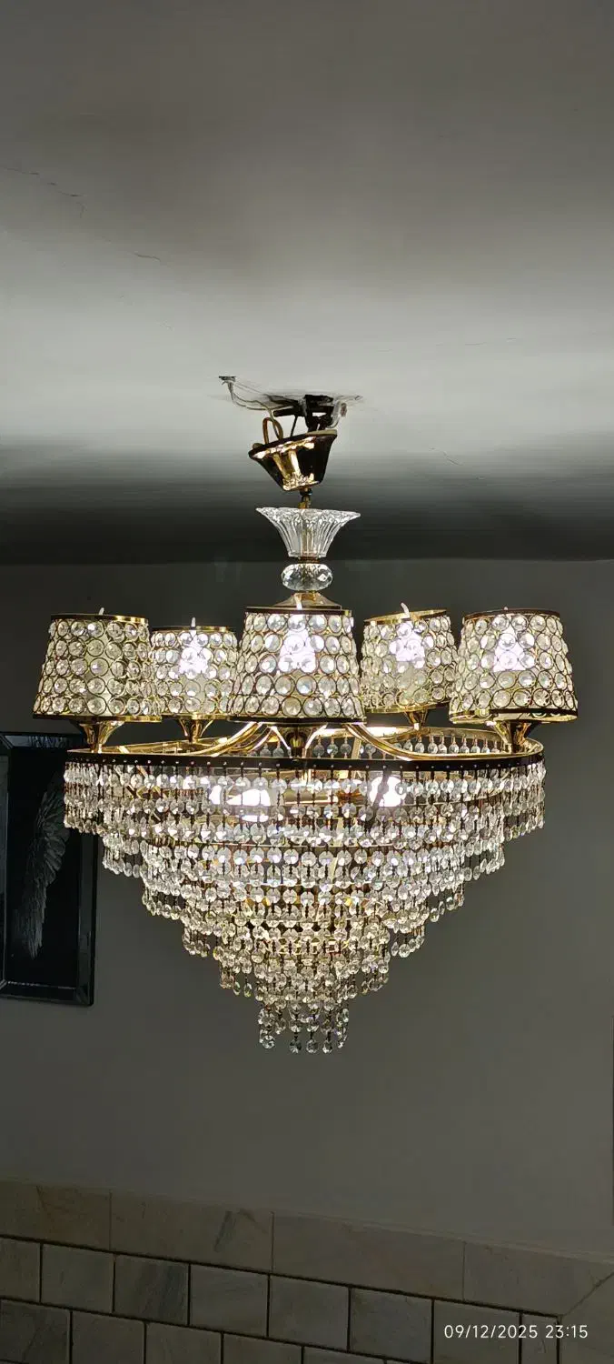 لوستر کریستالی چندطبقه|لوستر و چراغ آویز|ازنا, |دیوار