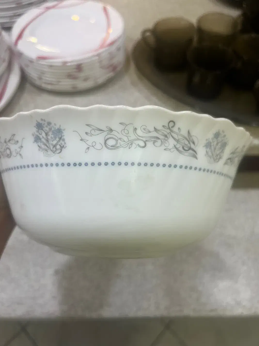 تعدادی کاسه بشقاب و دیس|ظروف سرو و پذیرایی|تهران, امیرآباد|دیوار