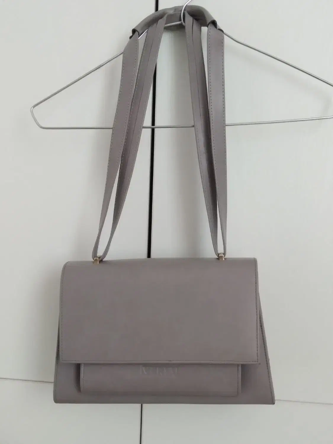 کیف|کیف، کفش، کمربند|گرمدره, |دیوار