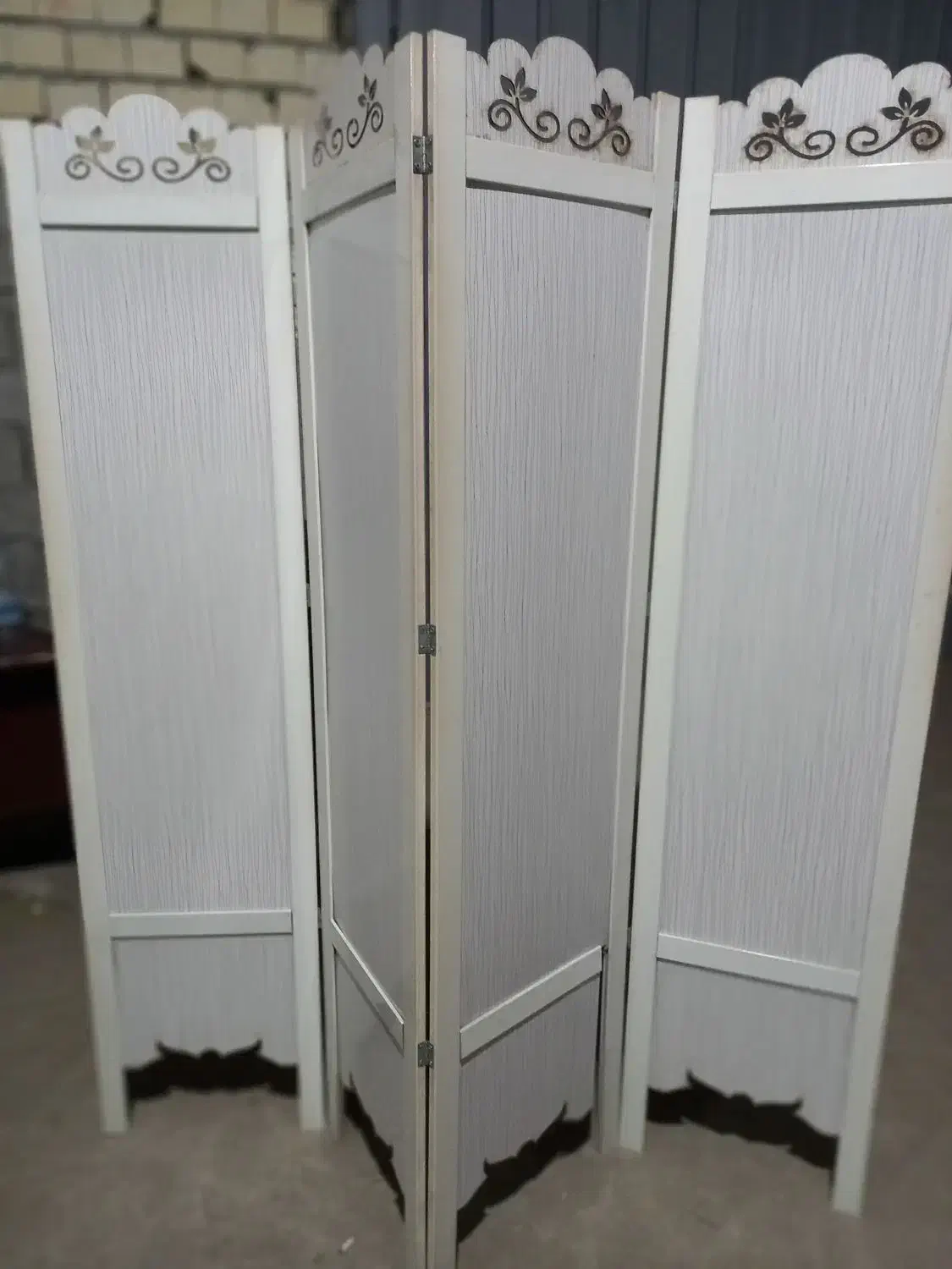 کارتیشن|آرایشگاه و سالنهای زیبایی|معمولان, |دیوار