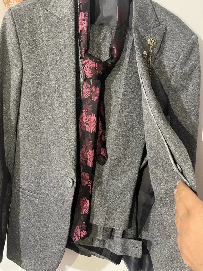 کتوشلوار|لباس|مهاباد (آذربایجان غربی), |دیوار