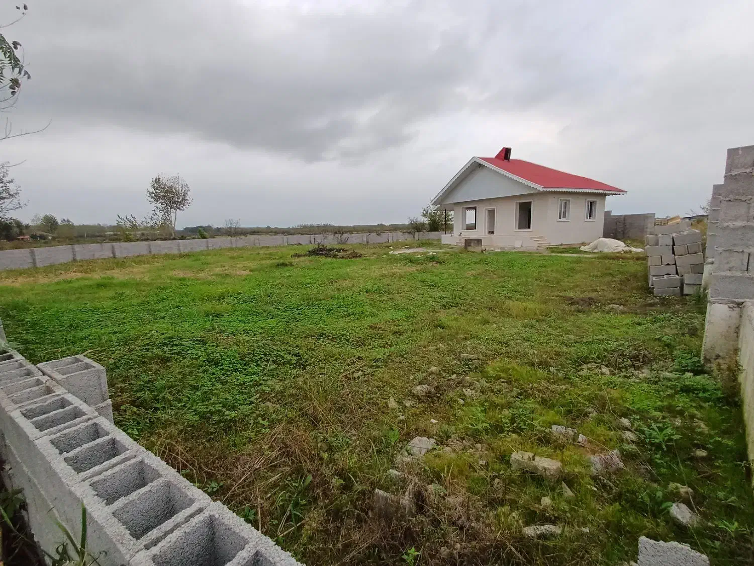 ویلایی ۱۵۰۰متری کاملا مسکونی|فروش خانه و ویلا|صومعهسرا, |دیوار