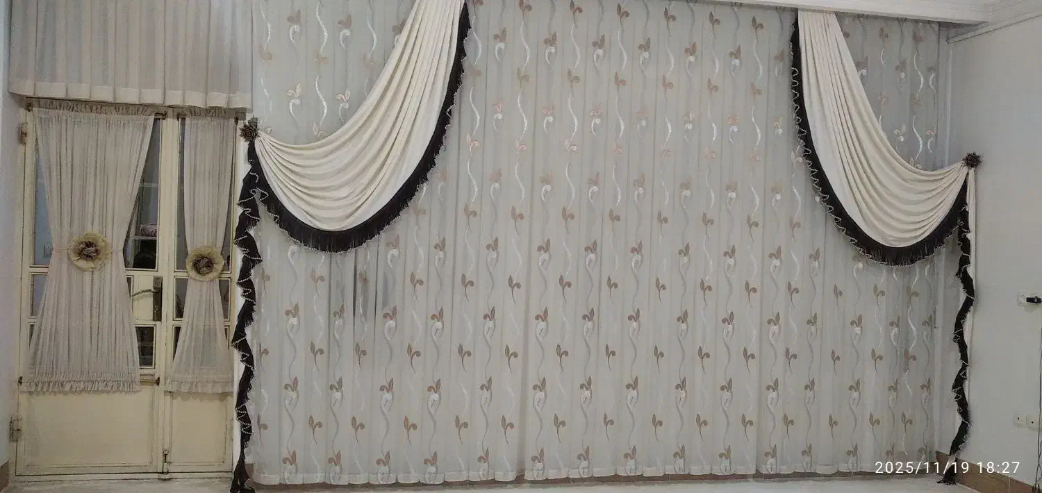 پرده|پرده، رانر، رومیزی|میانه, |دیوار