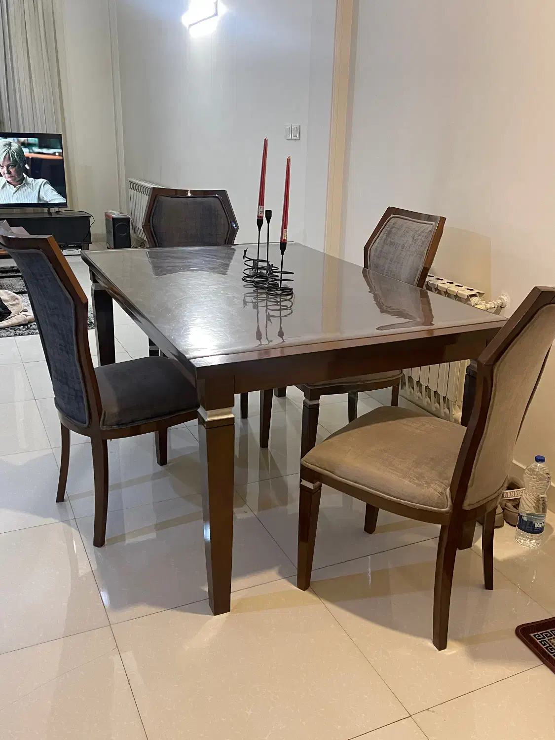 میز و صندلی ۴ نفره کاملا نو|میز و صندلی غذاخوری|تهران, آسمان|دیوار