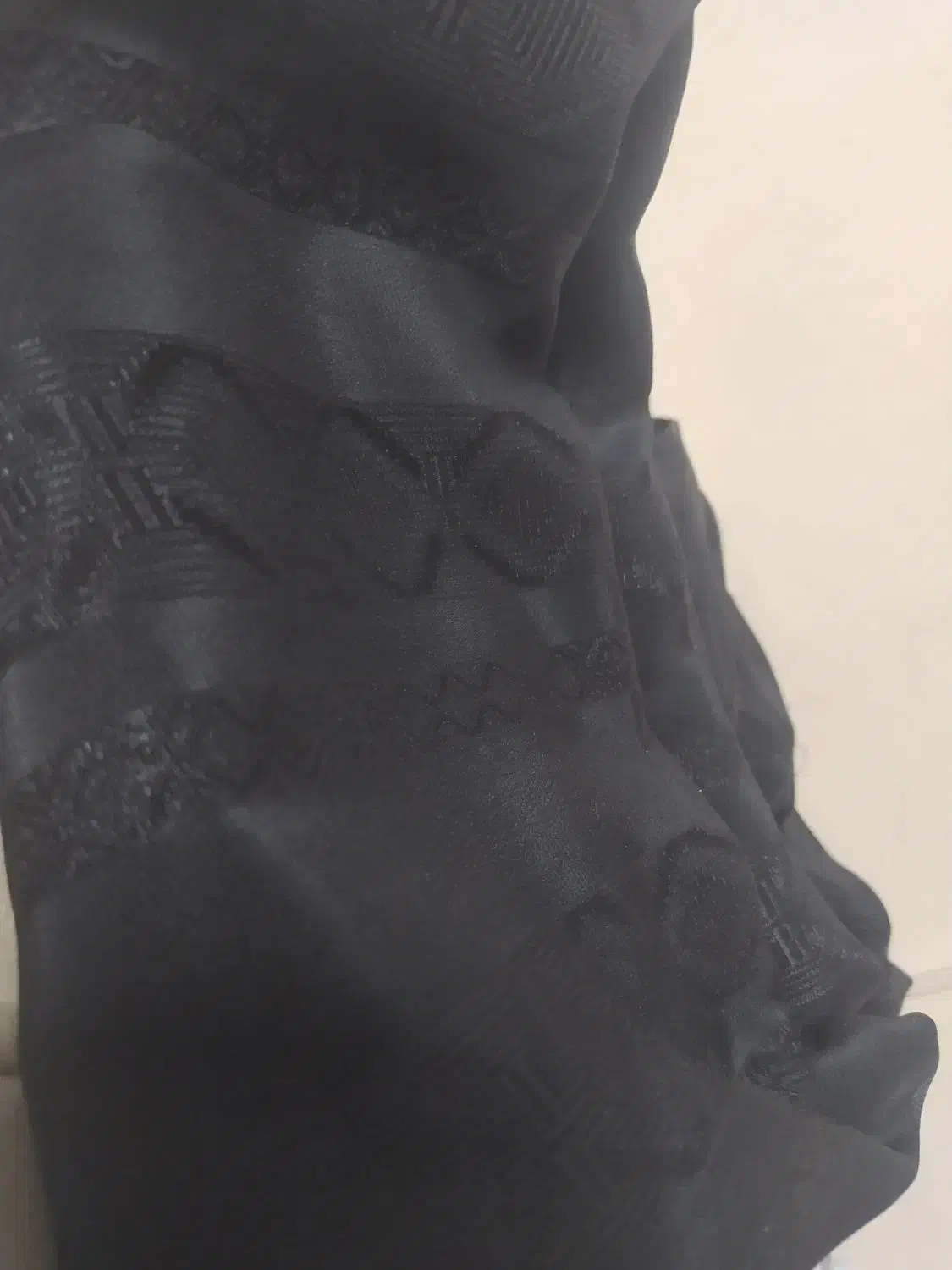 چادر مشکی طرح دار|لباس|مشهد, کوشش|دیوار