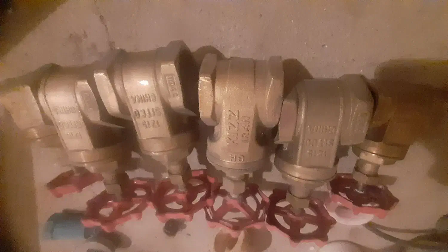 شیرفلکه برنجی ۵ و ۳ مارک کیز و سیتکو در حد نو|مصالح و تجهیزات ساختمان|کرمان, |دیوار