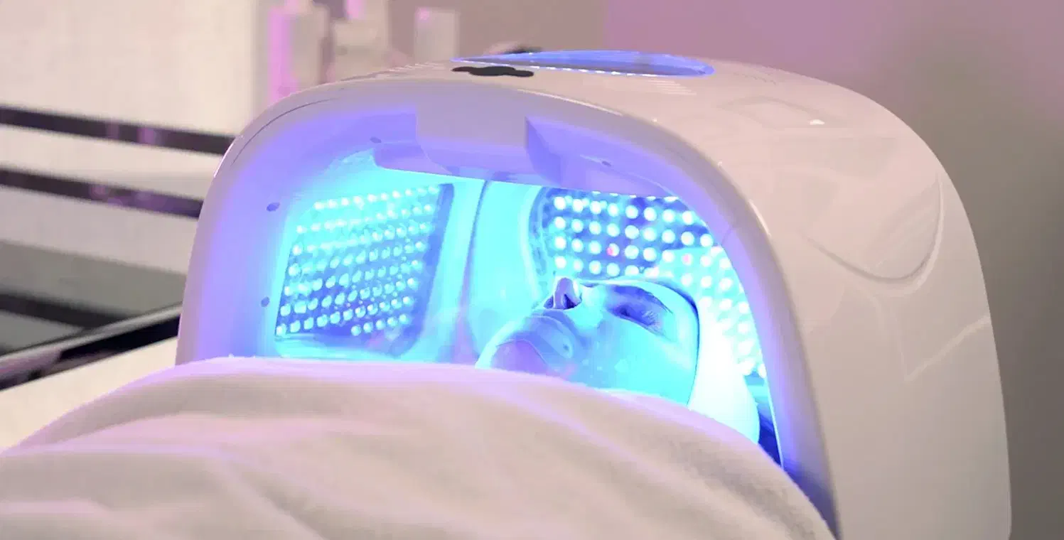 سالن فشیال و پاک سازی پوست ماه سپا|خدمات آرایشگری و زیبایی|پارسآباد, |دیوار