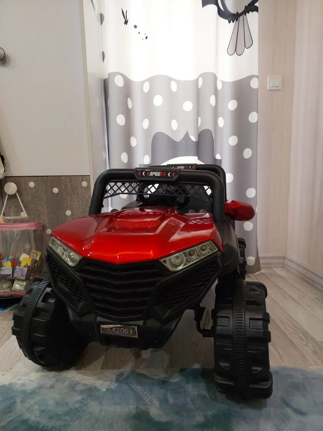 ماشین شارژی|اسباببازی بچه|رشت, معلم|دیوار